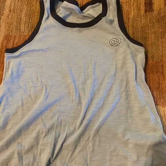 GAP Pretzel tank  - Picture 1 of 1